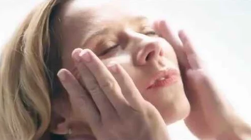 《牛奶女》完整版在线观看网友评价剧情紧凑演员表现出色让人感受到深刻的情感共鸣是一部值得一看的好片子