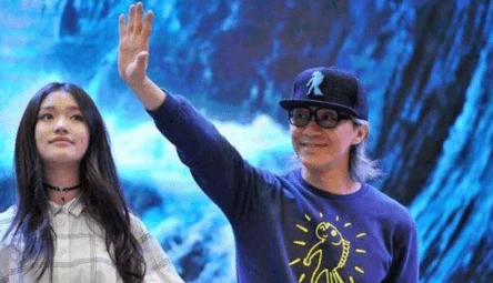 嗯啊不要男男 这部作品以其独特的情节和深刻的人物刻画吸引了众多观众的关注，值得一看。