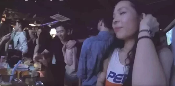 真实乱视频一区此区域内容为真实记录的混乱事件,观看需谨慎 真实乱视频一区此区域内容为真实记录的混乱事件,观看需谨慎