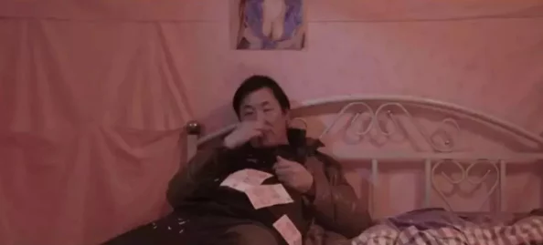 视频一级毛片指的是成人影视作品中的一种类型，通常包含露骨的性爱场面和情节