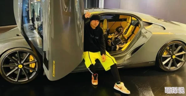 女跳蛋插水裙车嗯啊这是一段描述女性在车内使用情趣用品的场景