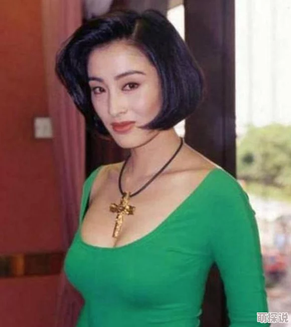 女教师白洁张敏玩交换浴火巾帼