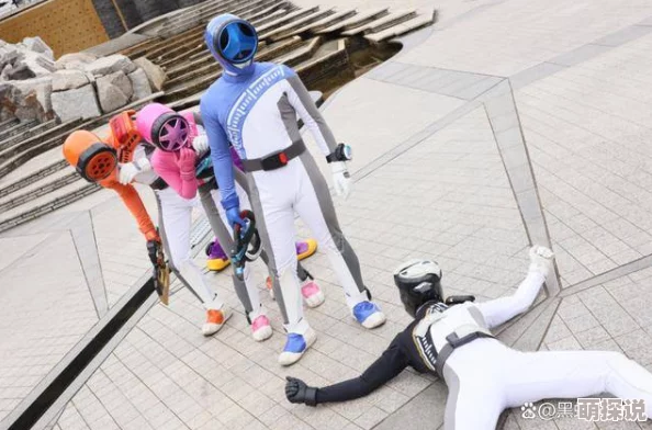 (91白丝)爆上战队奔奔者