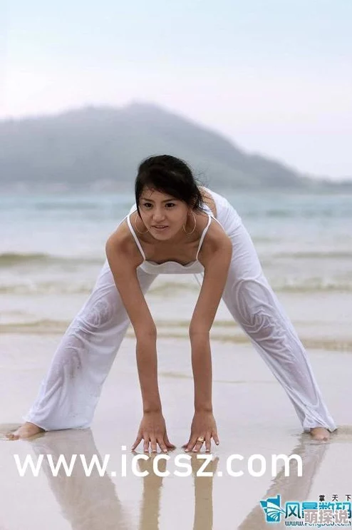 翘臀后进美女白嫩大屁股一区最近推出全新系列视频教程 翘臀后进美女白嫩大屁股一区最近推出全新系列视频教程