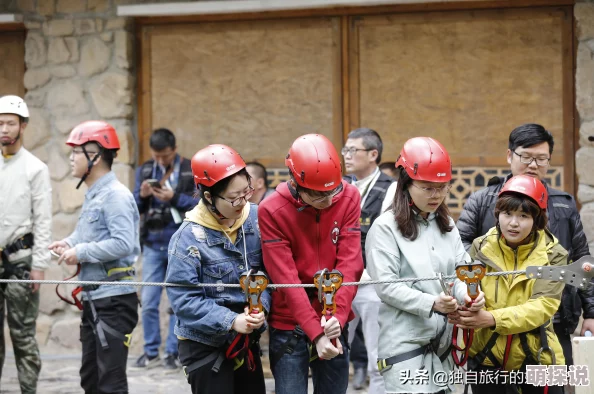 在健身房被教练啪到腿软没想到第二天还能站起来继续锻炼