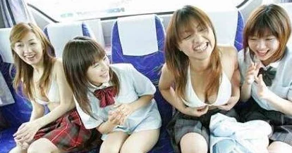 日本乱强伦是指日本社会中存在的家庭成员之间不当关系的现象