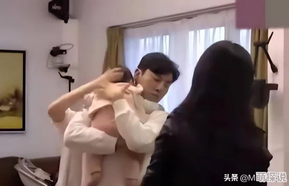 大胸喂奶秘书3p高H最近爆红网络引发热议