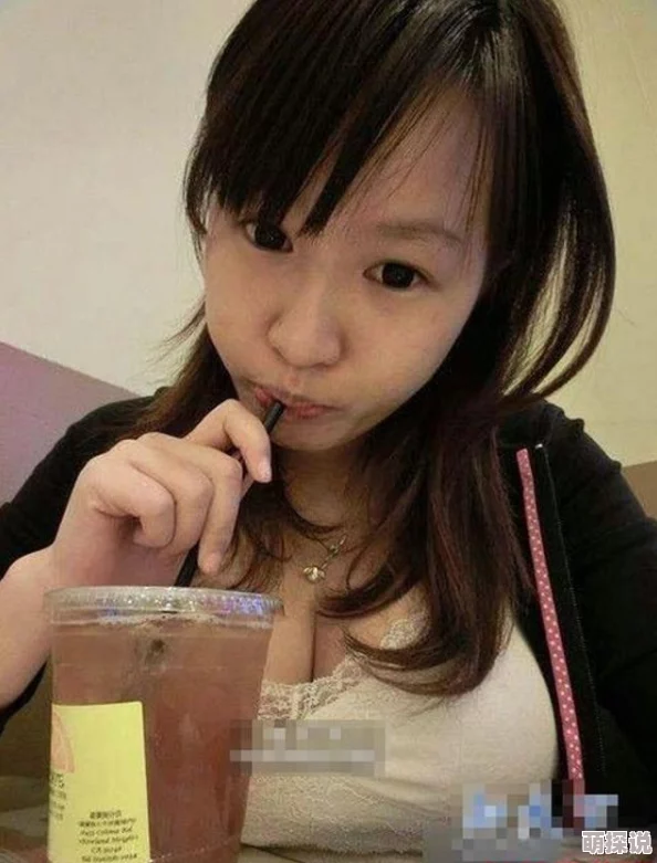 大胸喂奶秘书3p高H最近爆红网络引发热议