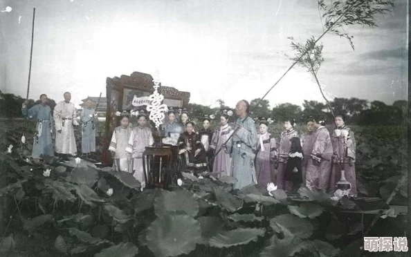 一炕四女指的是清朝末年慈禧太后与其身边的四位女性亲信共处一室的情景 一炕四女指的是清朝末年慈禧太后与其身边的四位女性亲信共处一室的情景