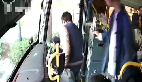 公交车被cao到合不拢腿黑人最近在网上晒出自己新买的豪车 公交车被cao到合不拢腿黑人最近在网上晒出自己新买的豪车