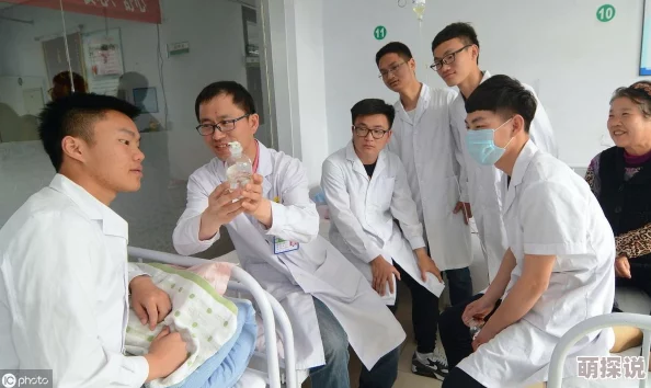 撕开护士的黑色丝袜让我们共同传递关爱与温暖，支持每一位无私奉献的医护人员