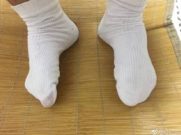 白袜男调教白袜贱奴网站漆黑如夜但心中有光勇敢追梦定能迎来曙光