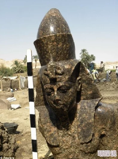 np古代h文高h近日考古学家在某遗址发现了保存完好的古代文物，揭示了当时的文化生活。