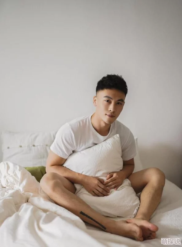 帅哥搞鸡生活充满希望与阳光每一天都值得我们去努力追求梦想