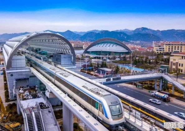 惊喜揭秘!地铁逃生背包终极比拼,哪款竟成意外之选更胜一筹? 惊喜揭秘!地铁逃生背包终极比拼,哪款竟成意外之选更胜一筹?