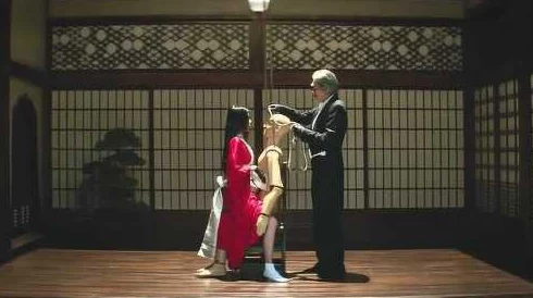 女色仆这部剧以其独特的剧情和精湛的演技赢得了观众的热烈追捧，成为近期热门话题。