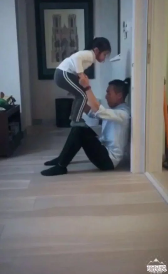 惩罚张开腿憋尿积极向上勇敢面对挑战坚持自我成长与进步