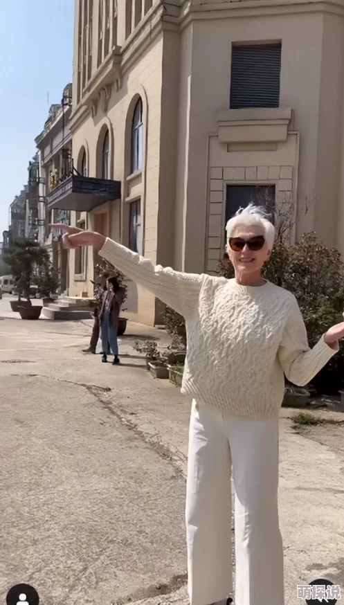 操中国老太太新鲜事信息曝光引发热议网友纷纷评论表示关注