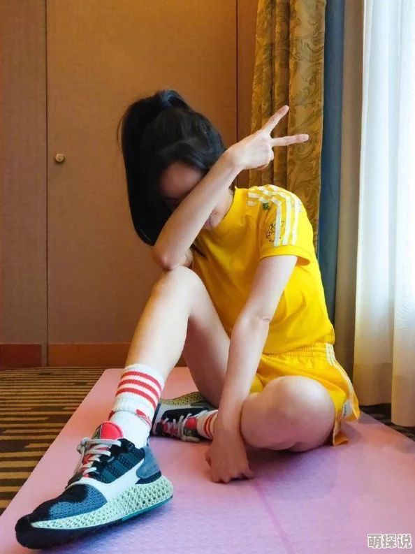 丝袜美腿教师沉默的海湾心怀希望勇敢追梦迎接美好未来