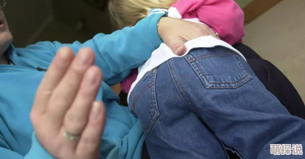 边操边打屁股进行中疼痛与快感交织升级