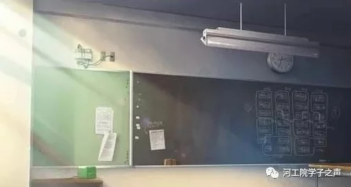 跪爬伺候主人调教室调教主人新增特殊器具进行更严格的训练