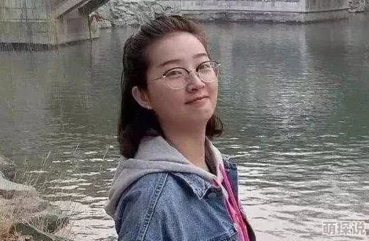 女友小莹华灯初上第三季点亮生活希望传递温暖与爱