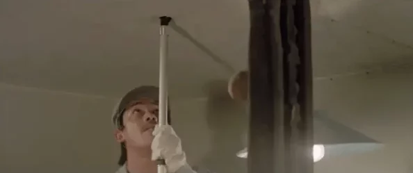 舔里面挺大的用力舔探索更深处发现别有洞天
