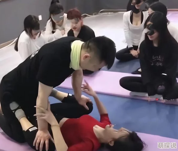 女生张开腿让男生操视频资源已更新至1080P并新增花絮内容