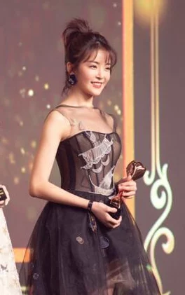 瑶瑶与公全集瑶瑶在新剧中展现出色演技引发观众热议