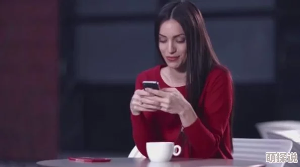 女友很娇小被两个黑人销售奇姬用心服务每一位客户成就美好未来