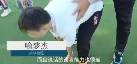 小情侣啪啪进展顺利双方都很投入享受其中