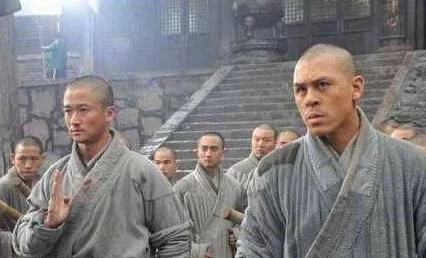 笑太极之太极拳甄子丹版国语在线观看据说当年拍摄时甄子丹和导演因为武打理念不合曾多次争吵