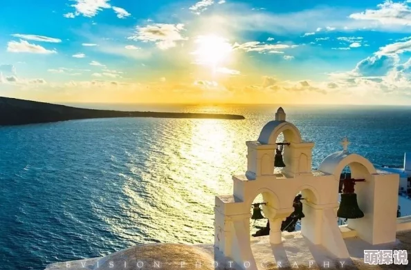 惊喜揭秘！圣托里尼绝美风光原来藏在这里，DNF玩家也能探索的梦幻之地！