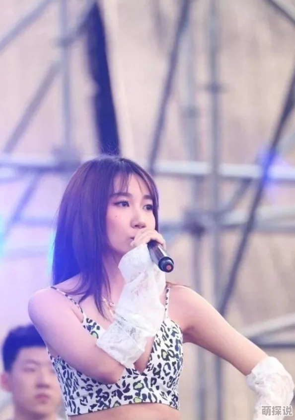 综合婷婷网友：人美歌甜业务能力强，未来可期