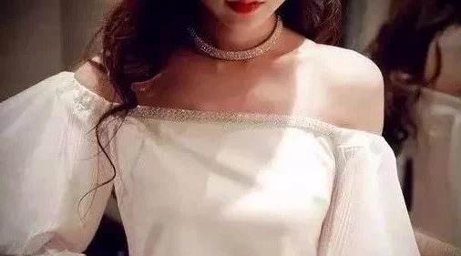 美女扒开胸露出奶乳免费警惕此类信息可能涉及违法内容请勿点击