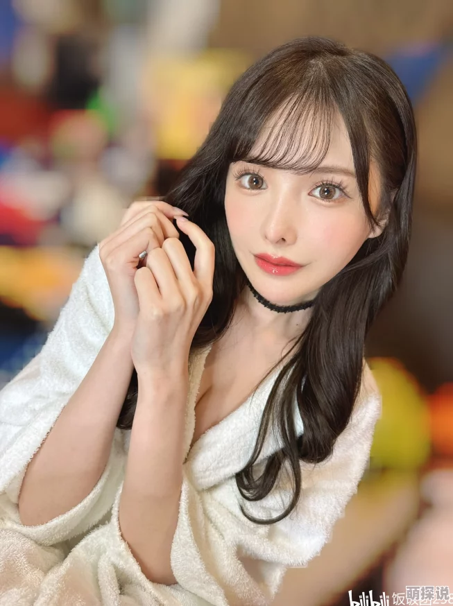 桥本有菜资源706据说最近喜欢收集古董相机而且厨艺大有长进