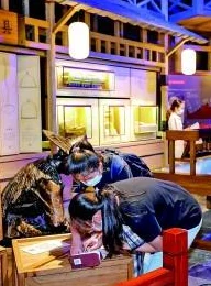 人人看人人摸博物馆惊现千年文物互动体验展