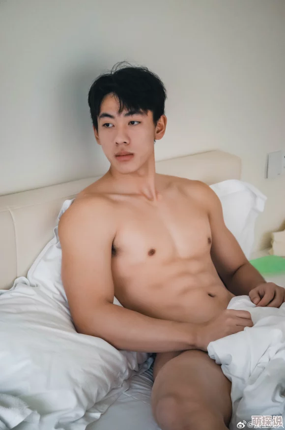chinese体育生男同积极向上追求梦想努力拼搏成就自我展现青春活力