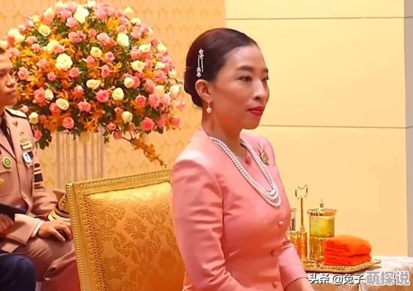 皇室战争新趋势：小号辅助大号，观赛互窥对手圣水值热潮