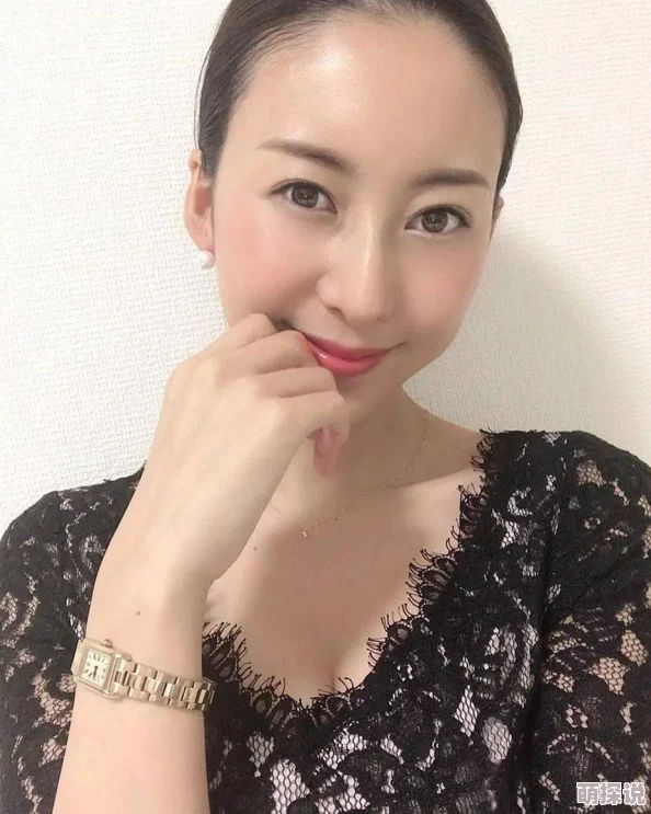 日本少妇人妻ⅩⅩXXX展现了女性在不同人生阶段的魅力与坚韧
