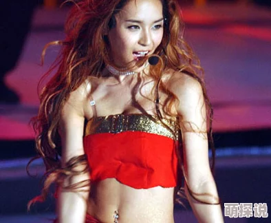 娜美女帝罗宾齐上阵h啪据传三人曾合作拍摄泳装写真引发粉丝热议