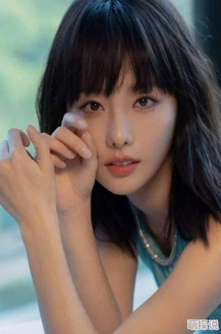 欧美在线免费小视频画质模糊内容低俗浪费时间