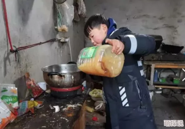 边做饭边被躁bd中厨艺比拼直播意外走红引百万网友围观