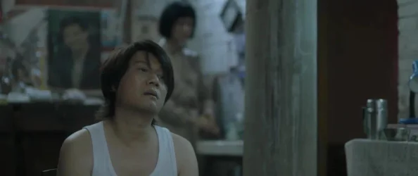 真实处破疼哭在线播放画面粗糙演技尴尬剧情老套浪费时间