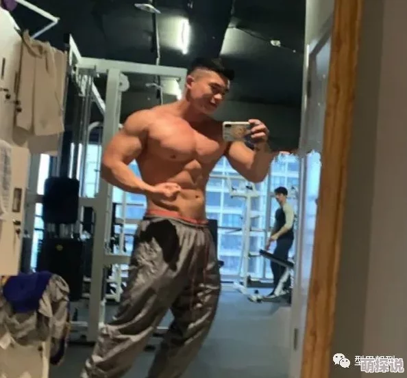 欧美男军同壮男军同videos尺度大，画面劲爆，引发网友热议，有人表示难以接受