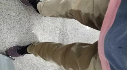 深点用力我要尿出来了憋不住了感觉要尿裤子了