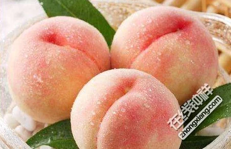 蜜桃容易腐烂不易保存且价格昂贵部分品种口感偏酸甜度不足