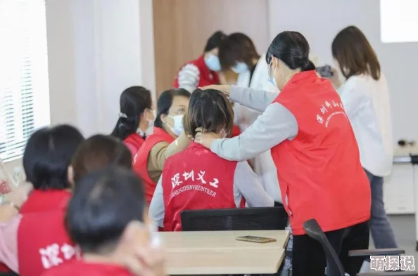 人人爱人人做长期招募志愿者参与社区关爱行动提供免费技能培训