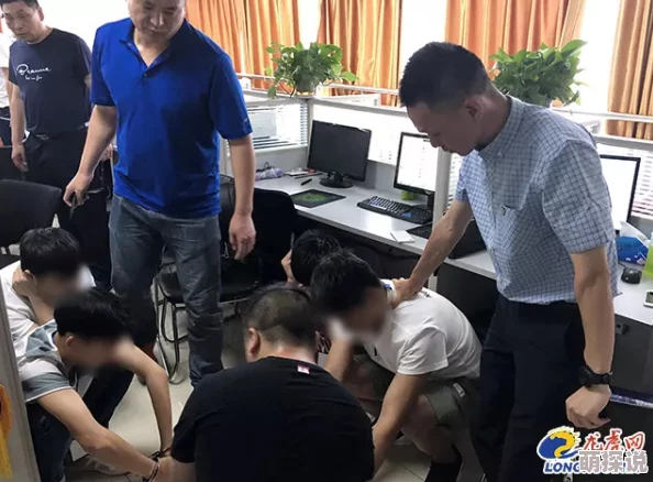 美女脱得一光二净不捂胸警方提示谨防网络诈骗增强个人信息保护意识