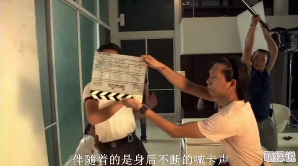 香港妇女搡BBBB搡BB为什么引起关注因为其行为举止怪异引人注目